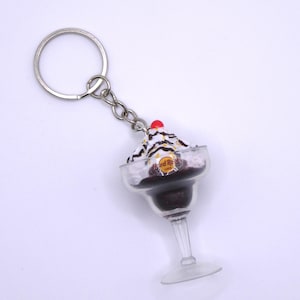Hard Rock Cafe Hot Fudge Brownie Sundae Mini Brand Keychain|Food Keychain |Snack Keychain|Fun Keychain|Miniature Food Keychain|Cute Keychain