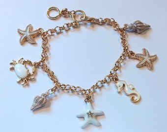 Gold and White Seashell Charm Bracelet, Gold Plated Sea Charm Bracelet, Beach Bracelet, Seashell Bracelet, Seashore Bracelet, Charm Bracelet