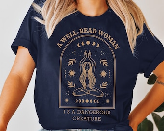 Camiseta Bookish: Mulher culta, camiseta Dark Academy