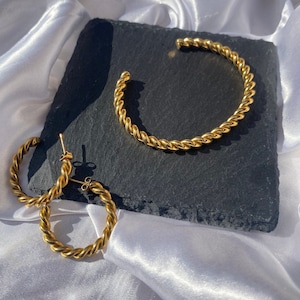 Gold Rope Bangle Gold Bangle Gold Cuff Bracelet Minimalist Twist Cuff Bracelet Love Knot Bangle Bracelet Spiral Bracelet Christmas