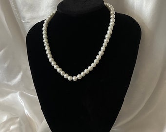 Faux Pearl Necklace Bridal Necklace Bridesmaids Necklace Gift for her Bridal Jewellery Wedding Jewellery Christmas Gift bridgerton jewelry