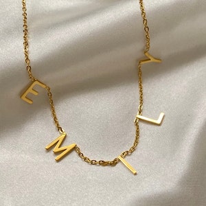 Collar de letras Collar inicial de oro Collar de nombre Collar de letras espaciales Collar personalizado Regalo de Navidad para ella