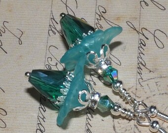 Victorian Earrings Woodland Flower Earrings Lucite Flower Crystals Victorian Bohemian Vintage Style Fairy Flower Earrings