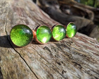 Handgemaakte koperen met ronde groene glazen cabochon statement ring