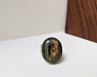 Grote Ovale Labradorite Brass Statement Ring