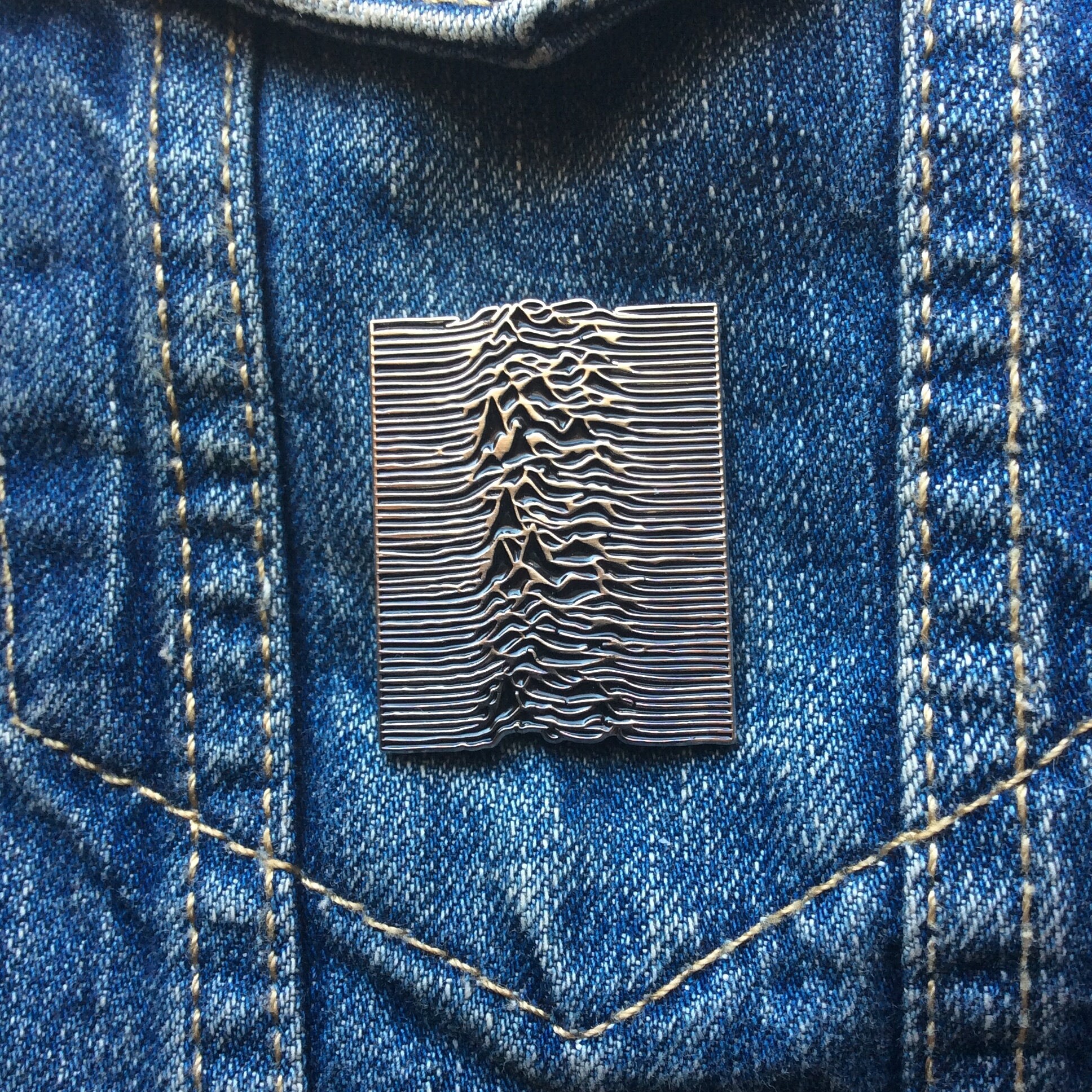 Unknown Pleasures enamel pin