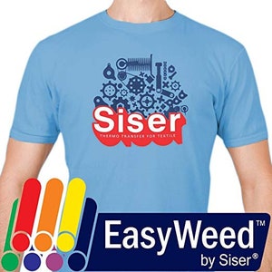 Puede incluir: Una camiseta azul claro con un logotipo rojo y azul que dice "Siser Thermo Transfer for Textile" y un dise&ntilde;o de engranajes y otras piezas mec&aacute;nicas. El texto "EasyWeed by Siser" est&aacute; impreso en blanco sobre un fondo azul oscuro.