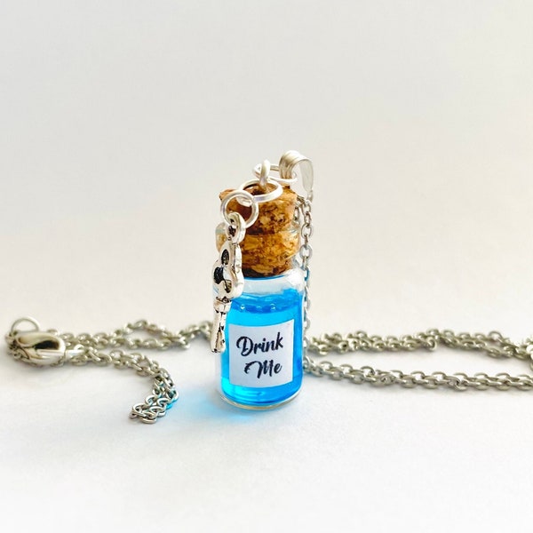 Drink me necklace | potion fantaisie magique | Alice | wonderland | jewelry bottle