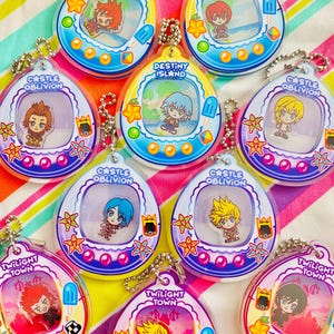 Tamagotchi | ultra thin shaker | acrylic key chain