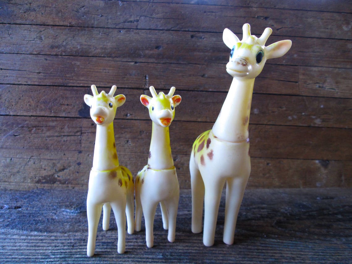 Vintage RUBBER TOYS GIRAFFE Mother and Your Babies Vinyl Toys Family of