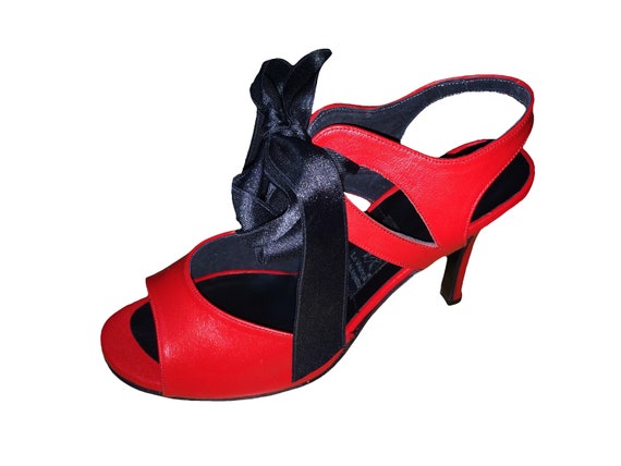 Red tango best sale shoes