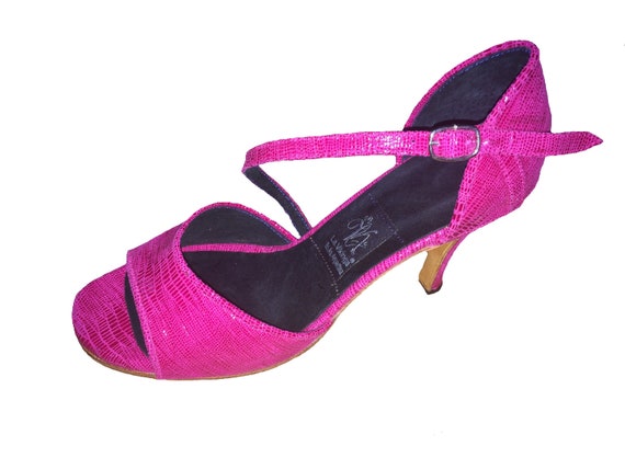 fuchsia platform heels