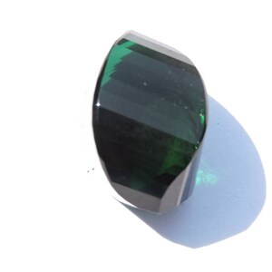1 Pc Beautiful Chrome Green Quartz Faceted Twisted Drops Loose Gemstone Size 26X15 MM