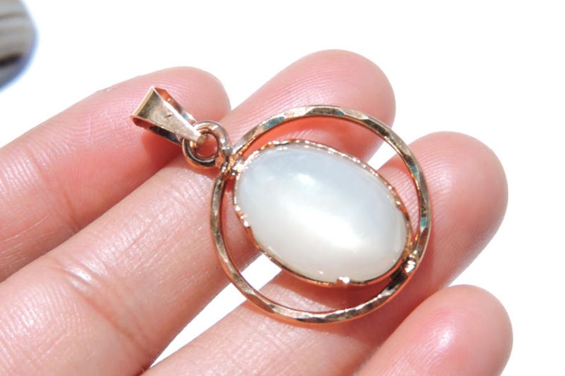 White Moonstone Pendant/oval Moonstone/natural Gemstone Etsy