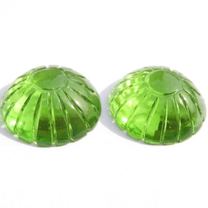 Carved flower Peridot Green Quartz Carved Flower Gemstone Carved Flower Size 23 MM