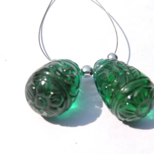 2 Pcs Matched Pair Emerald Green Quartz Hand Carved Drops Beads Size 19X11 MM