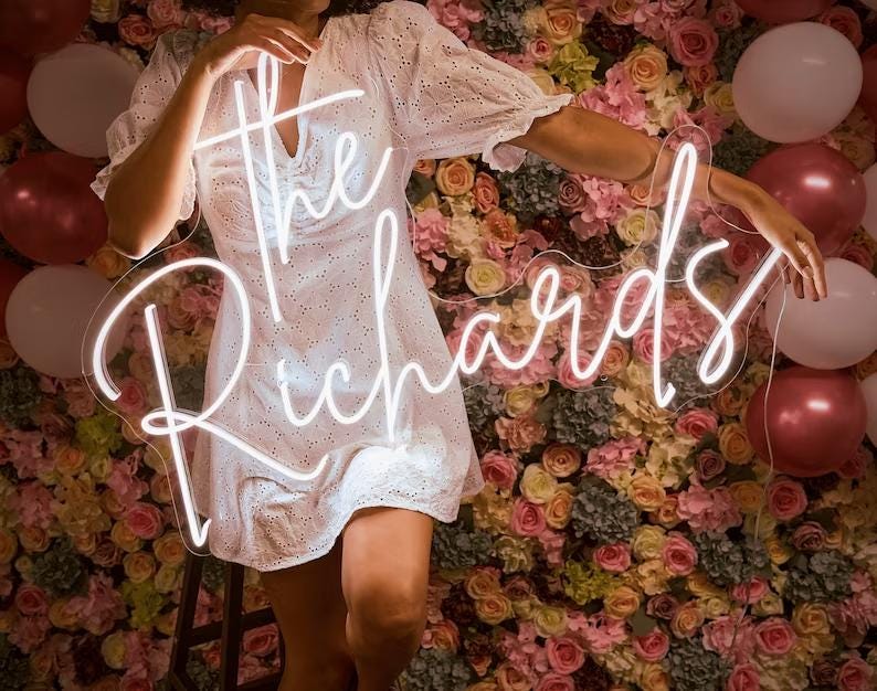 Custom Wedding Last Name Neon Sign, Wedding Family Name LED Neon Light, Wedding Grass Wall Backdrop Decor, Home Wall Decor, Gift for Newly