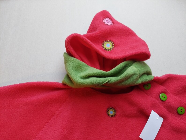 Kinder hoodie met sjaal van 18 maanden tot 2 jaar en een half in rood en groen fleece CLOCHADOUDOR afbeelding 8