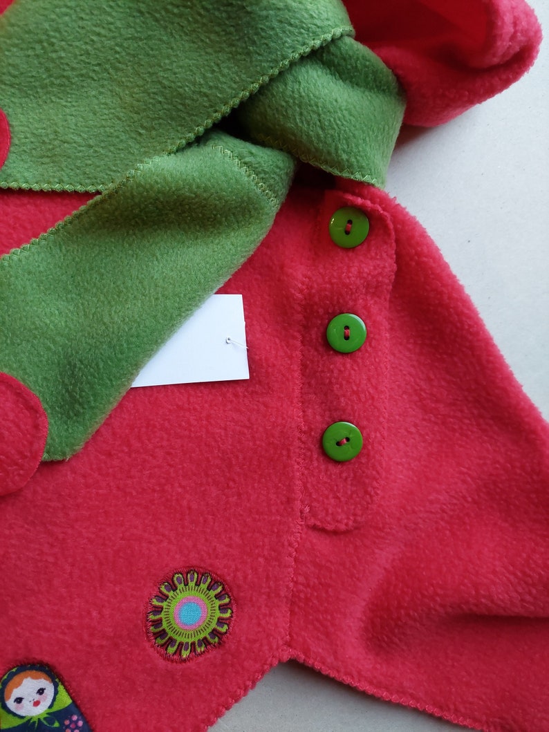 Kinder hoodie met sjaal van 18 maanden tot 2 jaar en een half in rood en groen fleece CLOCHADOUDOR afbeelding 4