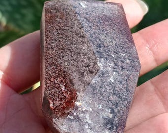 0.12LB Beautiful Natural Red Garden Ghost Scenic Inclusion Quartz Freeform Crystal with Rainbows