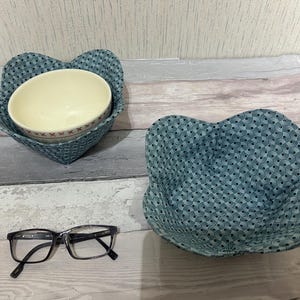 Varie ciotole per microonde. Ciotola per zuppa accogliente Portaciotole per microonde Bowl Hugger Regalo di compleanno Mamma Nonna Sua amica Regalo di inaugurazione della casa.