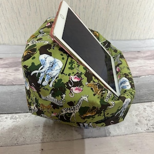 Safari Animals iPad Pro Cushion iPad Stand Tablet Beanbag Support Pillow Kindle Device Stand E-Reader Bookmarks Iphone Phone Holder