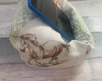 Wild Horses iPad Pro Cushion iPad Stand Tablet Beanbag Support Pillow Kindle Device Stand Nook E-Reader Desktop Tidy Iphone Phone Holder