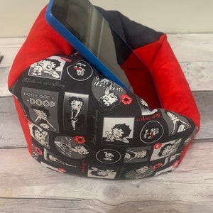 Betty Boop iPad Pro Soporte para iPad Puff Almohada para Nintendo Switch Dispositivo Kindle Lector electrónico Cojín para tableta Soporte para dispositivos iPhone Estuche para teléfono/gafas