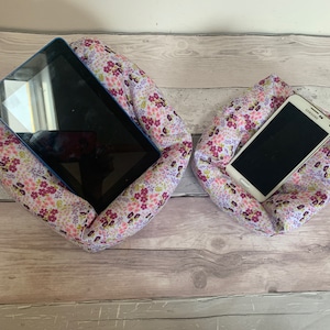 Wild Flowers iPad Pro iPad Stand Beanbag Support Pillow Kindle Device E-Reader Tablet Cushion Key Fob Iphone Holder Phone/Glasses Pouch