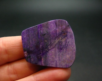 希少なチェリーフクシアレッドパープルスギライトエッグ 40 x 30 mm