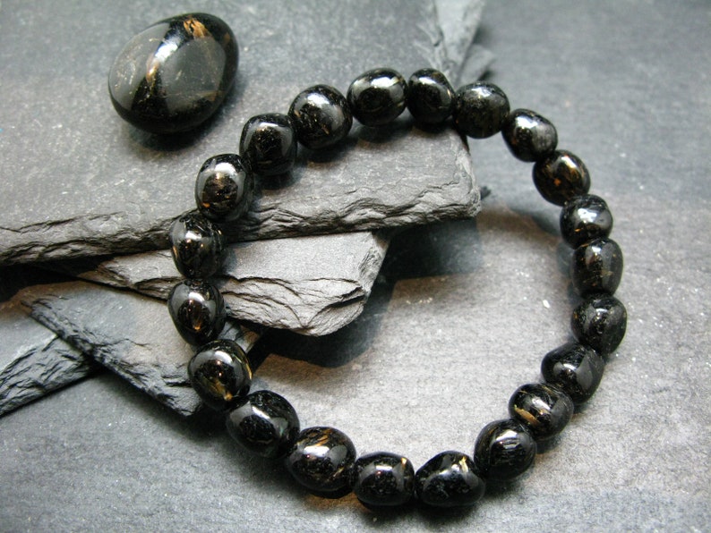 Nuumite Nuummite Genuine Bracelet 7 Inches 9mm Tumbled Beads image 1