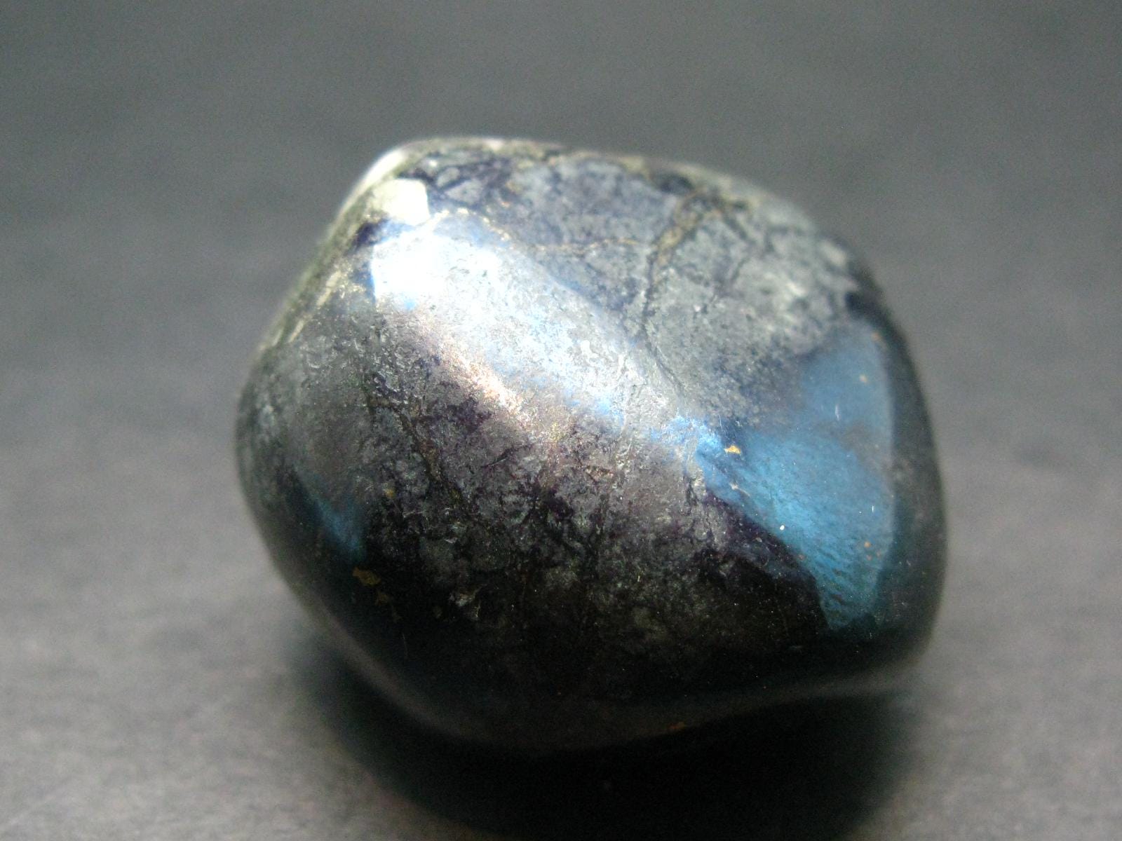 Covelite Covellite Trommelstein aus Peru - 3,2 "- 39,27 Gramm