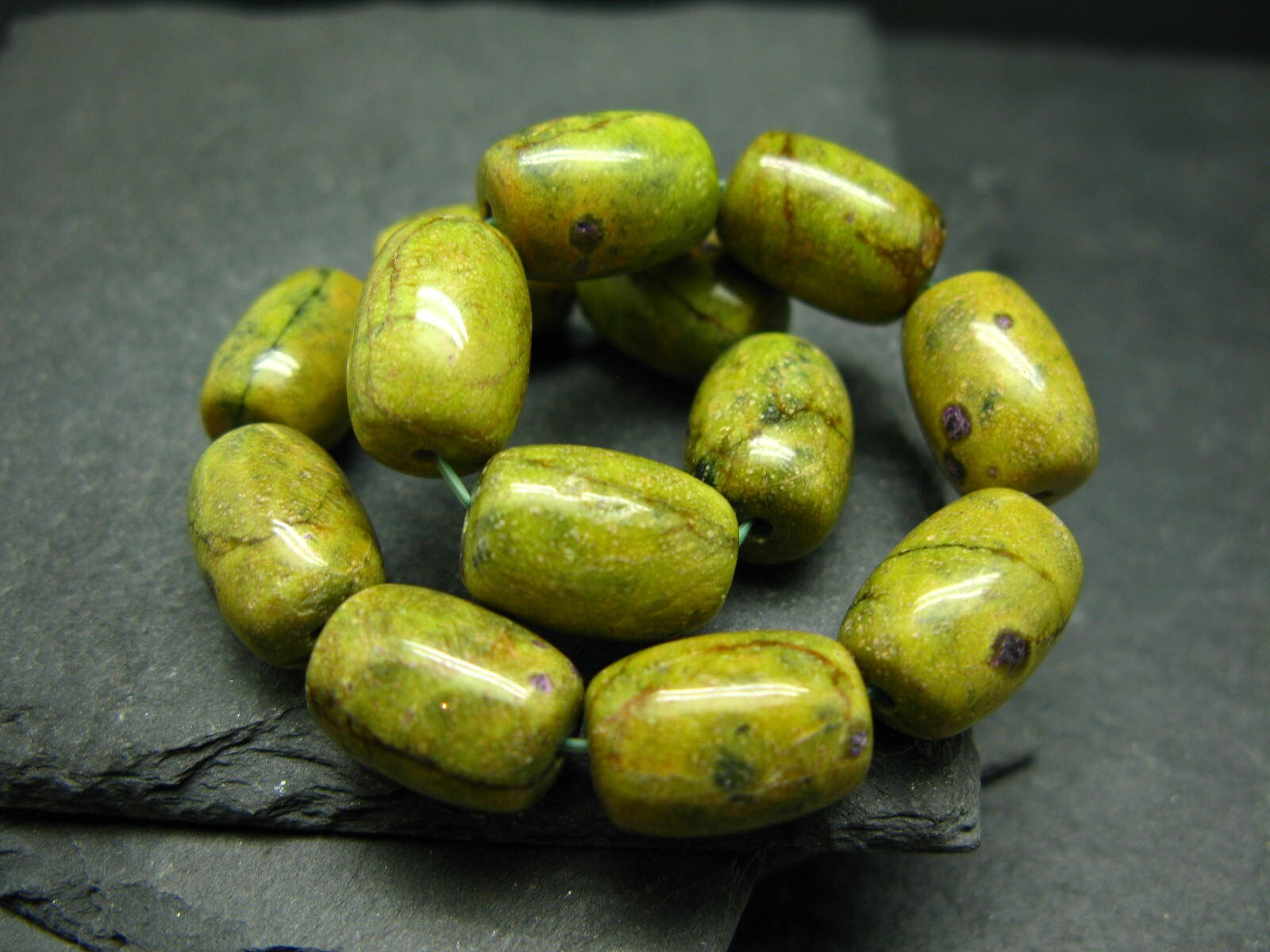Braccialetto elastico in rodonite / Pietra preziosa naturale