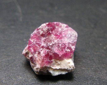 美しい希少宝石ビクスバイトレッドベリルエメラルドカボション、米国