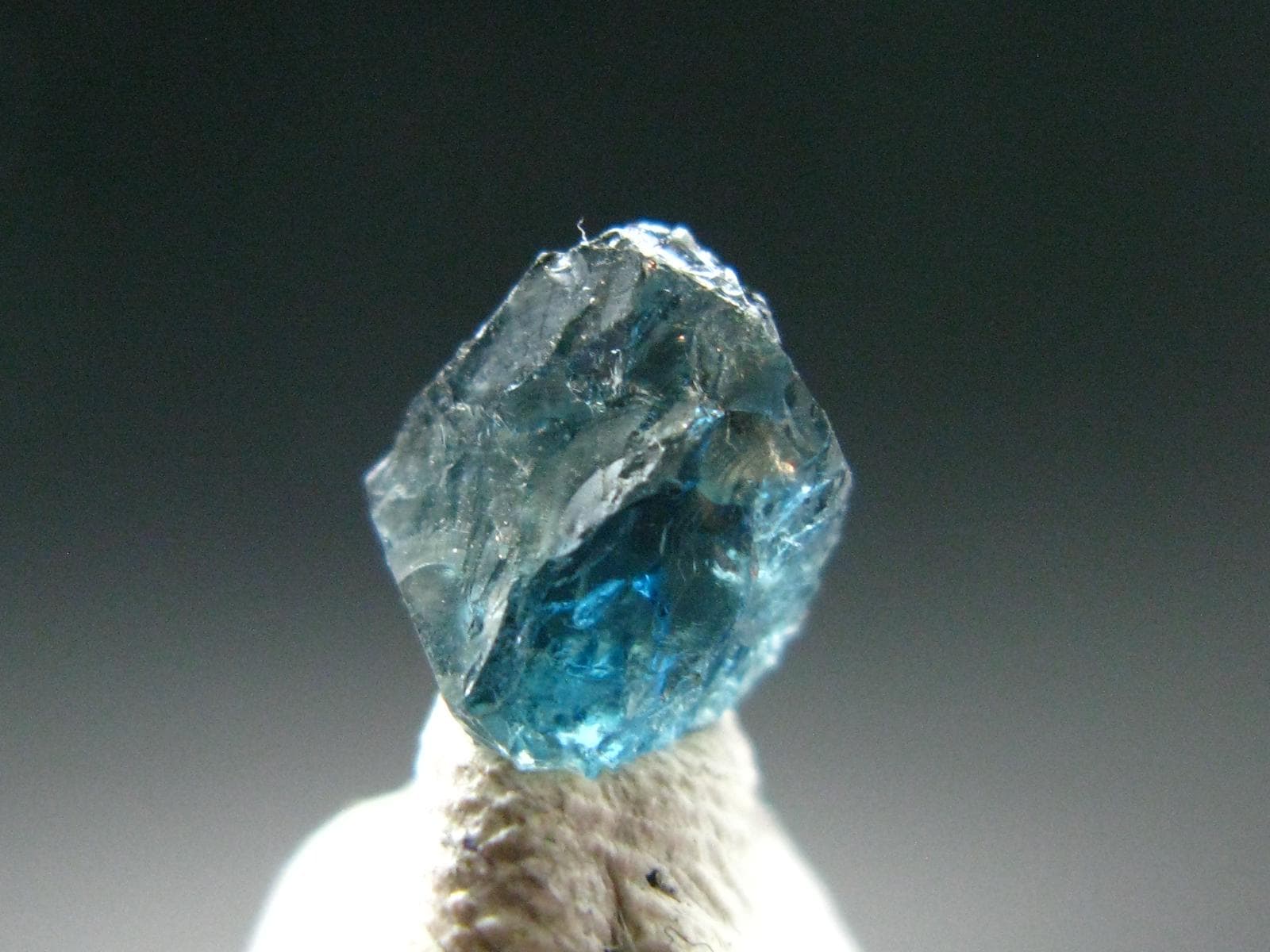 Per Carat Serendibite Gemstone Prices 24 Ct Natural Serendibite