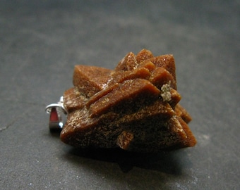 グレンドナイト（方解石に倣ったイカ石）水晶（ロシア産） - 1.2インチ