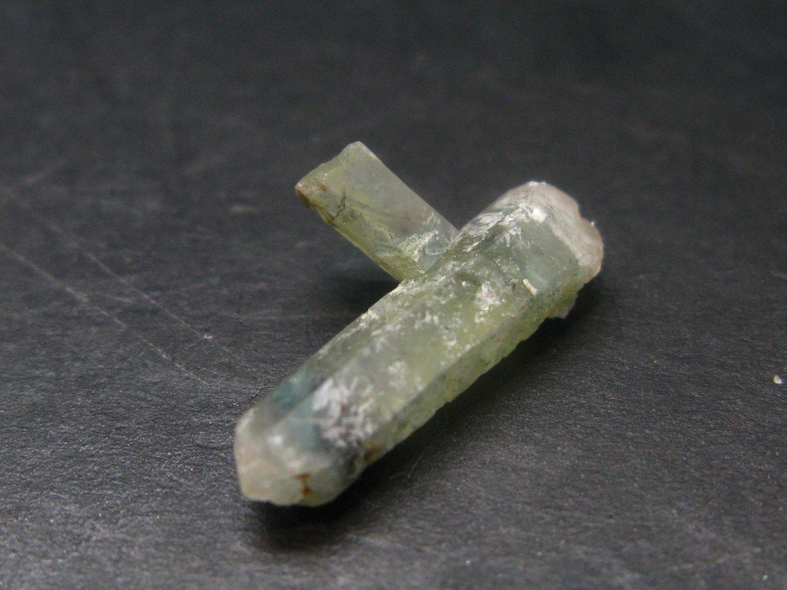 南アフリカ産アホイト水晶 - 0.7インチ - 0.67グラム - Etsy 日本