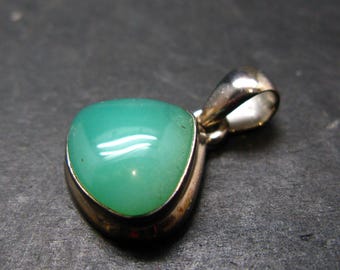Rich Green Chrysoprase Silver Pendant From Australia - 0.9" - 4.35 Grams