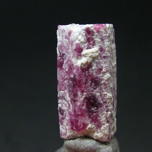 Nice Rare Bixbite Red Emerald Beryl Crystal From Utah USA - 15.15 Carats