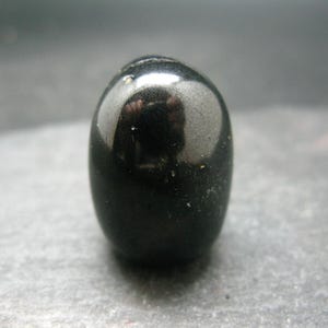Pierre ISUA rare du Groenland - 1,1" - 32,49 grammes