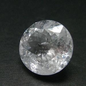 Pedra lapidada fenacita fenacita facetada da Rússia - 9,83 quilates