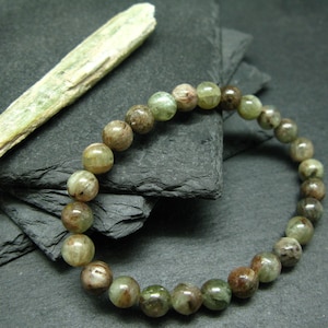 Green Kyanite Genuine Bracelet ~ 7 Inches  ~ 8mm Round Beads