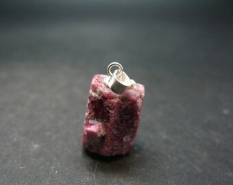 美しい希少宝石ビクスバイトレッドベリルエメラルドカボション、米国