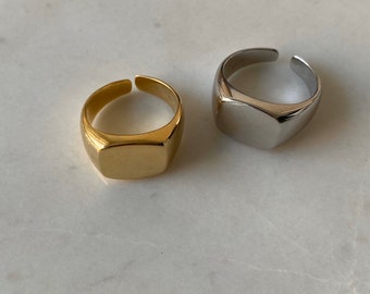 Signet ring for Women / men, Gold pinky ring, Signet ring, Bridesmaids gift, Gold ring,