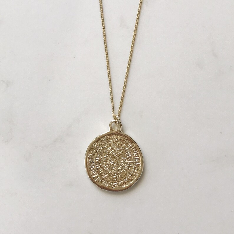Delicate Disk 14k Gold Necklace Dainty Gold Coin Pendant Etsy