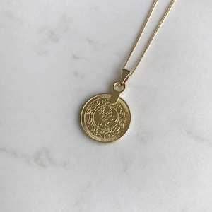 Delicate disk 14k gold necklace, dainty gold coin pendant, gold medallion necklace , minimalist gold coin necklace, small disk necklace image 3