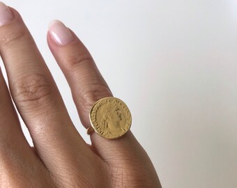 Gold signet ring , stacking ring , gold coin ring , minimalist ring , delicate ring , gold pinky ring , signet jewelry, delicate signet