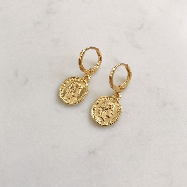 Delicate gold drop earrings, Dainty earrings, Drop coin earrings, Dangle earrings, Minimal earrings, Gift for her, dangle circle earrings