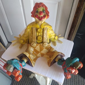 VINTAGE Mexico Paper Mache Circus Clown Sculpture Signed Artist Alvarez  Circus Clown Hand Painted