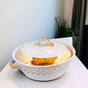 VINTAGE Hall casserole dish with gold lace accents a timeless addition to your kitchen MCM  Hall &quot;Flare Ware&quot; baking dish with classic style